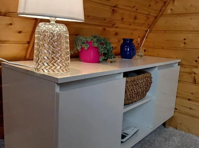 The Woodhouse Vendeghaz Daire